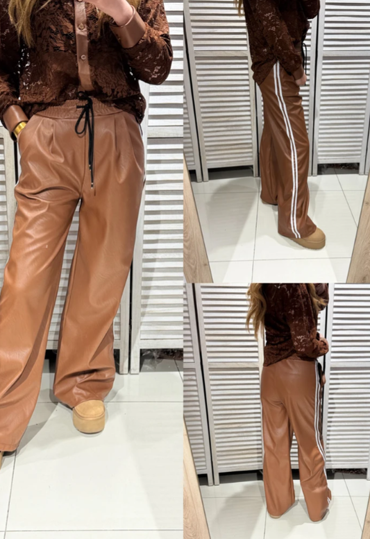Pantalon jogging en simili effet cuir bandes côtés